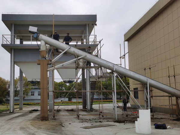 污水處理廠用無軸螺旋輸送機